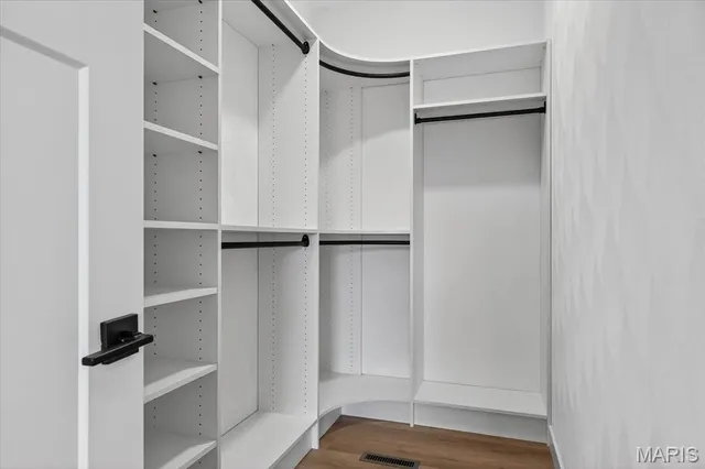 $545,000 | 125 Gladwyn Drive, Millstadt, IL 62260