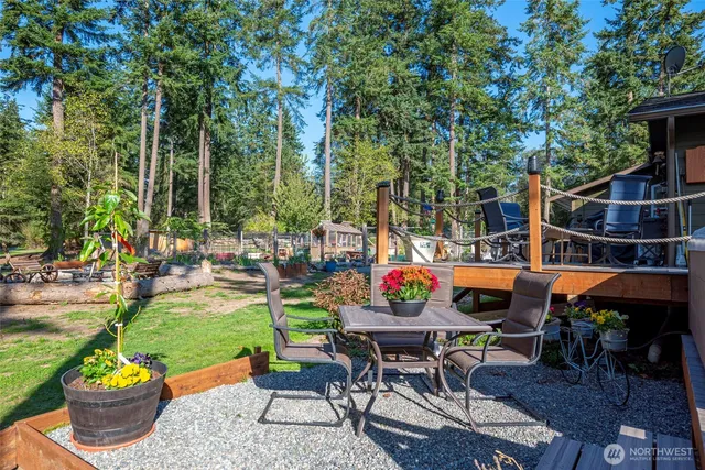 $765,000 | 985 East Lyndean Lane, Oak Harbor, WA 98277