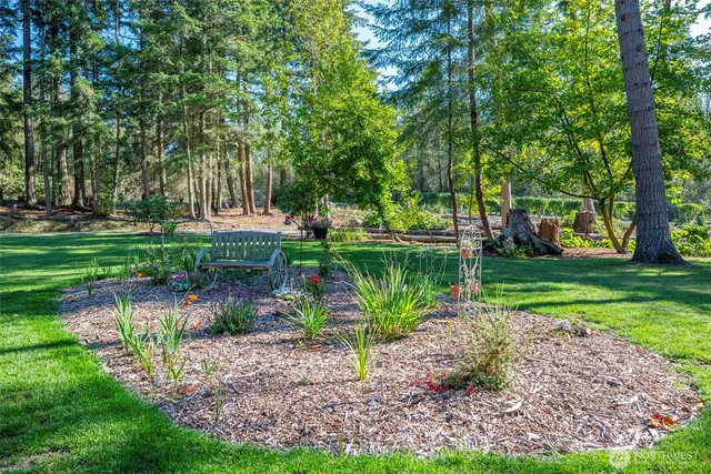 $765,000 | 985 East Lyndean Lane, Oak Harbor, WA 98277