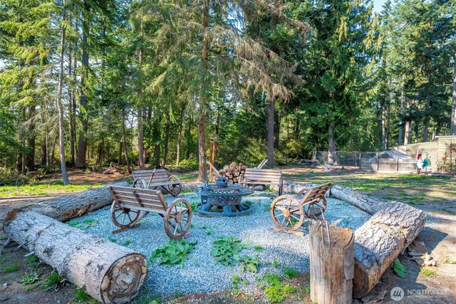 $765,000 | 985 East Lyndean Lane, Oak Harbor, WA 98277