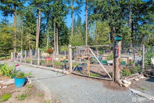 $765,000 | 985 East Lyndean Lane, Oak Harbor, WA 98277