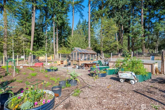 $765,000 | 985 East Lyndean Lane, Oak Harbor, WA 98277