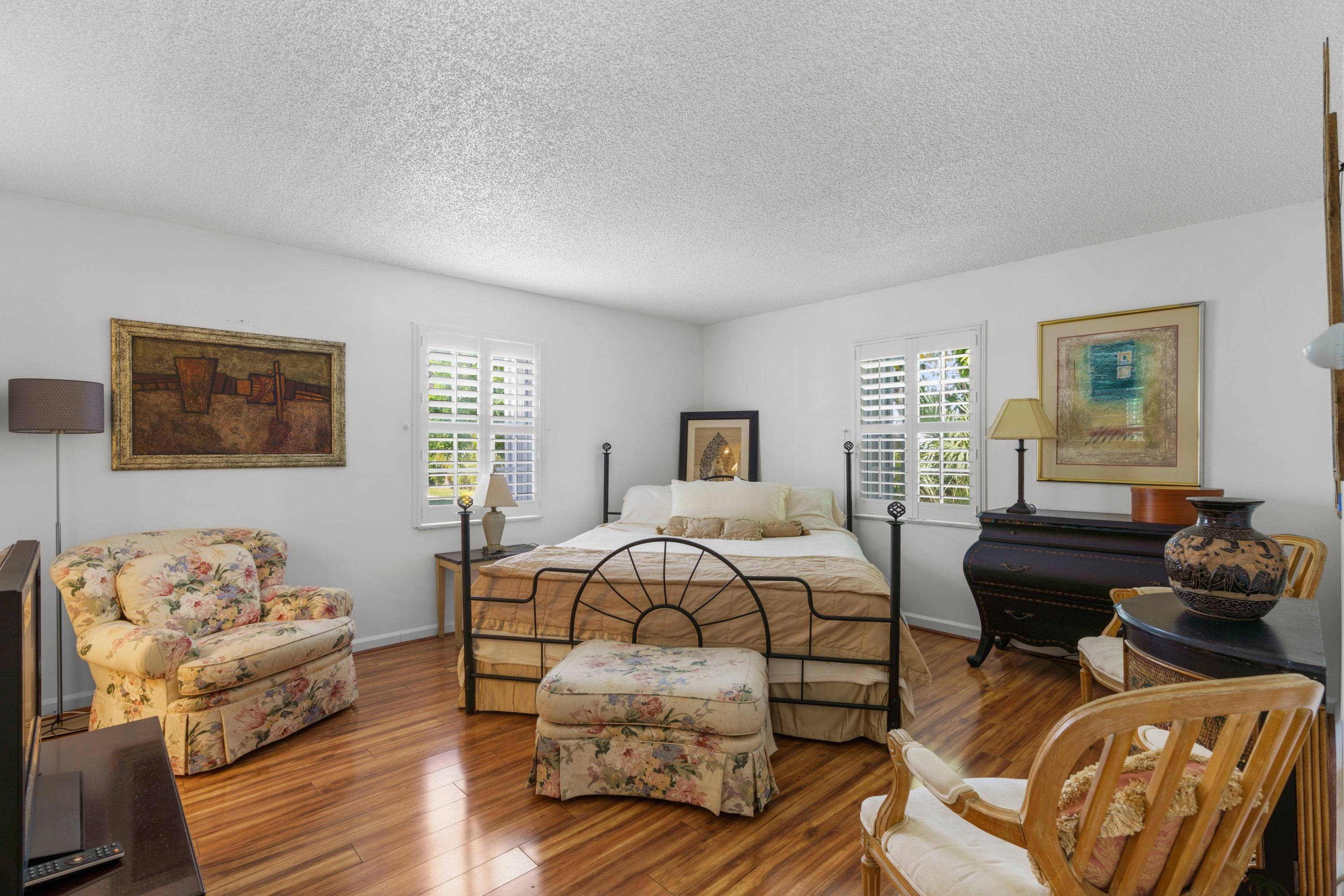 1280 Surf Road, Unit 101 Singer Island, FL 33404 - Photo 6 of 19 DSC03471.jpg-SMALL.JPG