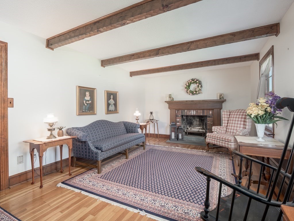 32 Mattapoisett Road Acushnet, MA 02743 - Photo 5 of 27 Gallery Image 5