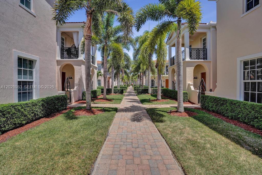 823 Northwest 82nd Lane Boca Raton, FL 33487 - Photo 10 of 105