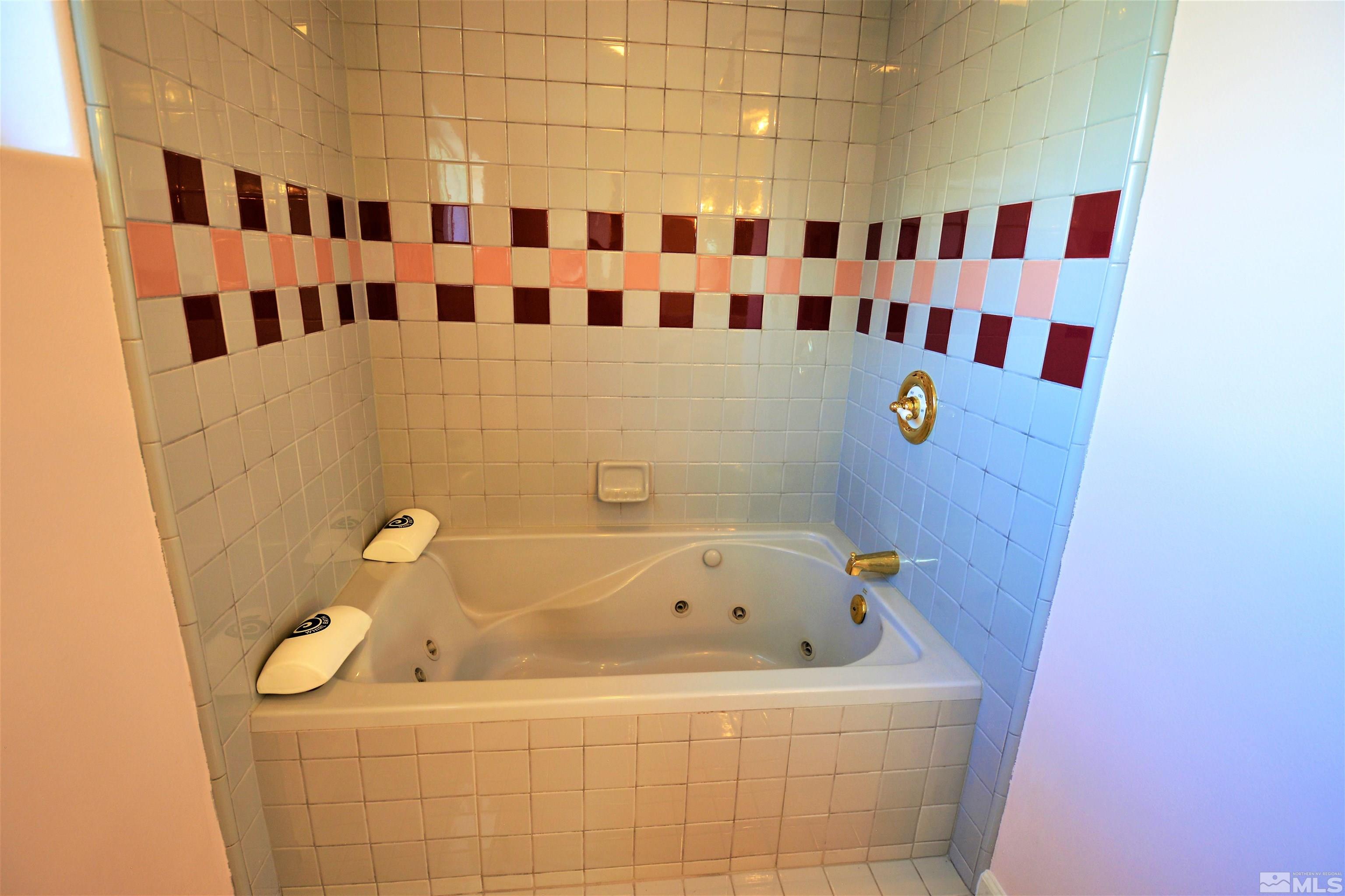 545 Skyline Boulevard Reno, NV 89509 - Photo 25 of 39 a bathroom with a sink and a shower