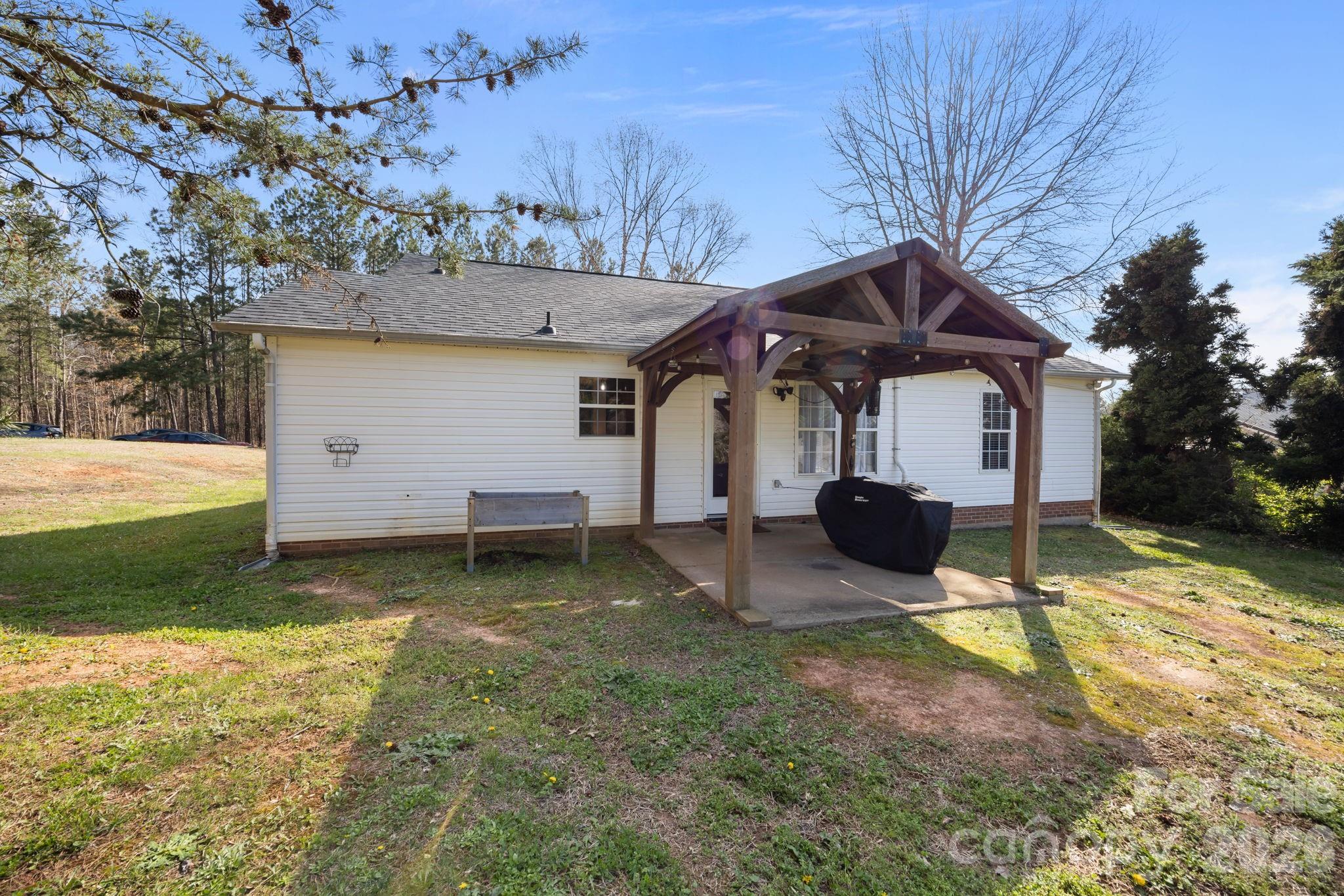 107 East Panther Creek Road Troutman, NC 28166 - Photo 30 of 38