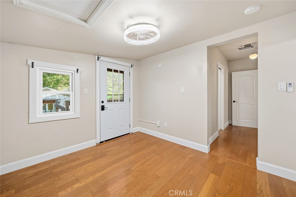 273 Pacific Avenue Paso Robles, CA 93446 - Photo 16 of 32 an empty room with windows and closet