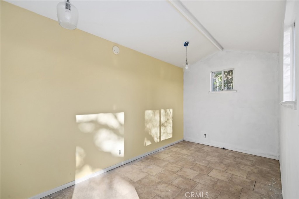 273 Pacific Avenue Paso Robles, CA 93446 - Photo 21 of 32 a view of an empty room