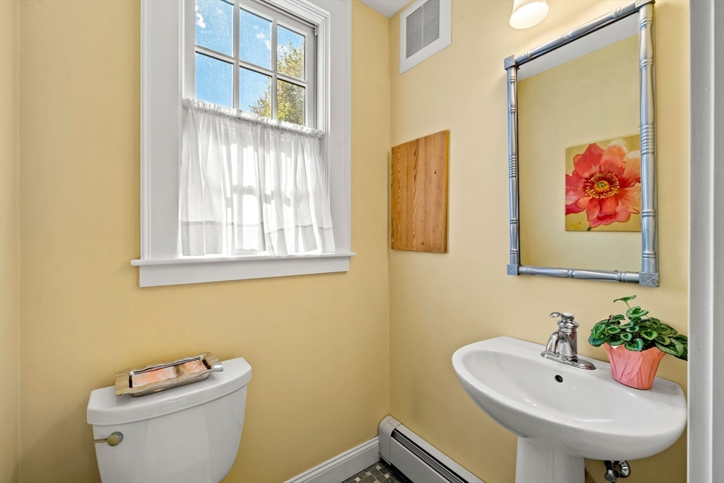 57 Garden Road Lowell, MA 01852 - Photo 17 of 35