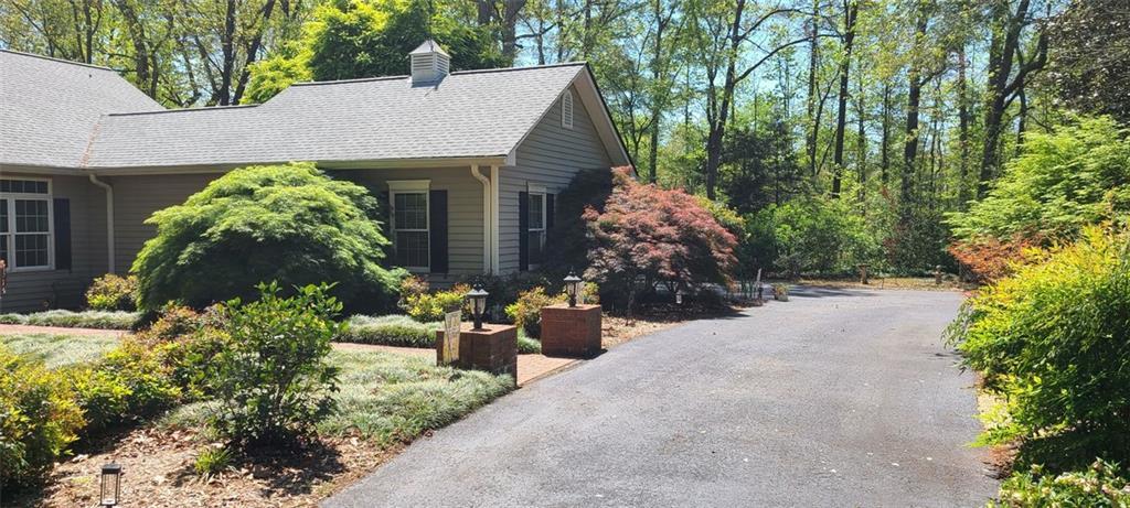 731 Hidden Lakes Trail Jefferson, GA 30549 - Photo 2 of 66