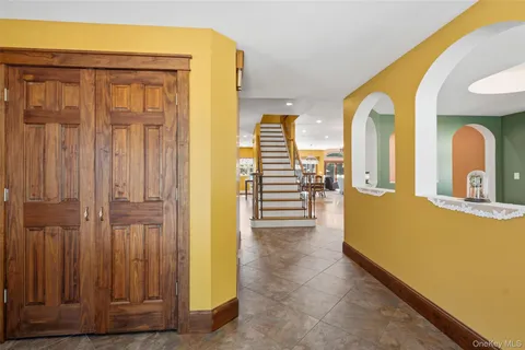 $899,990 | 2185 Sycamore Avenue, Ronkonkoma, NY 11779
