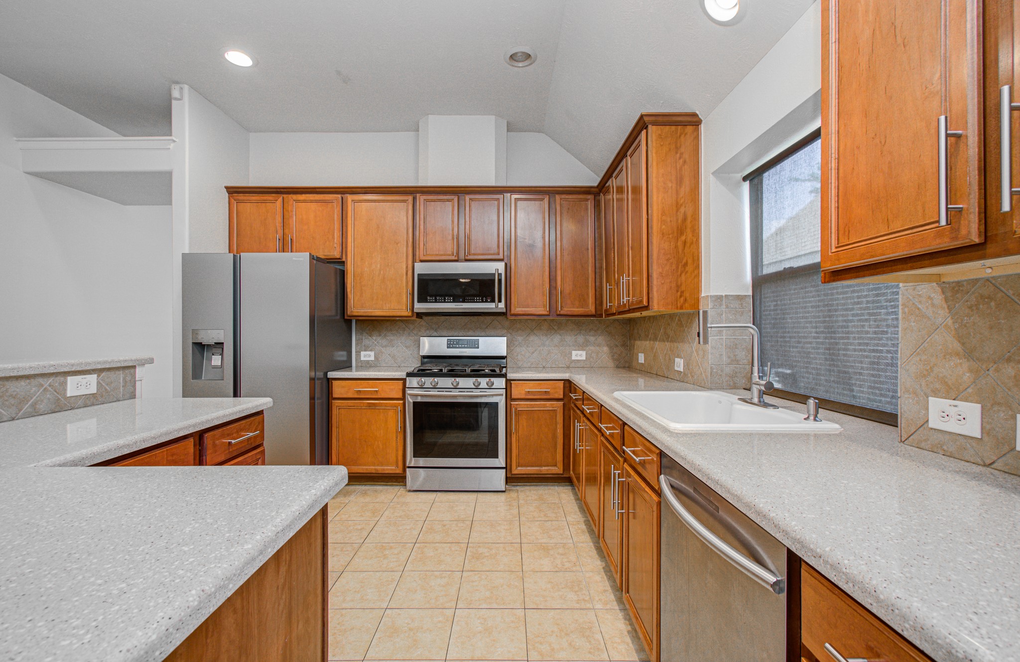 21922 Catoosa Drive Spring, TX 77388 - Photo 13 of 42