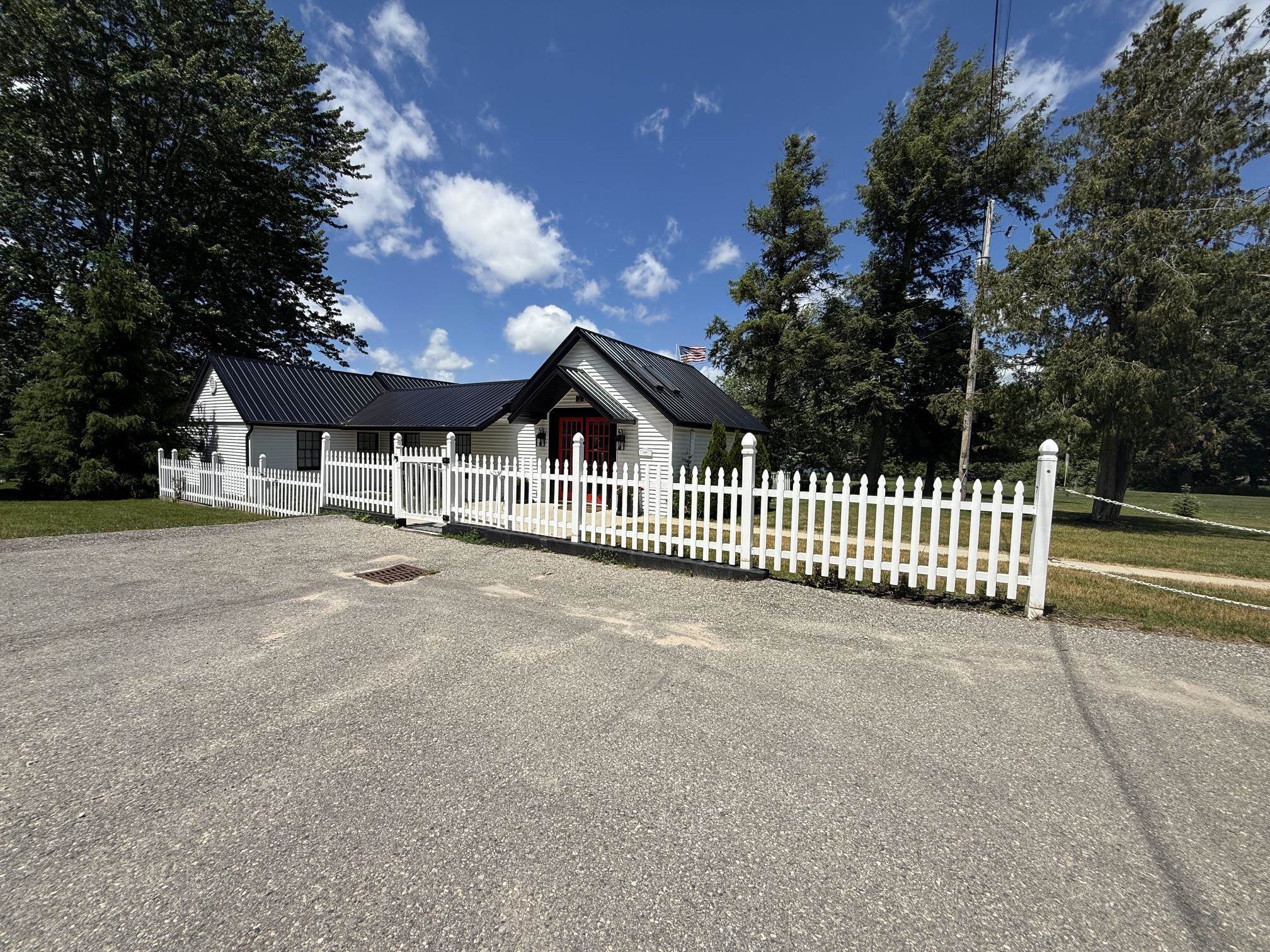 1849 East Pratt Lake Road Gladwin, MI 48624 - Photo 2 of 78