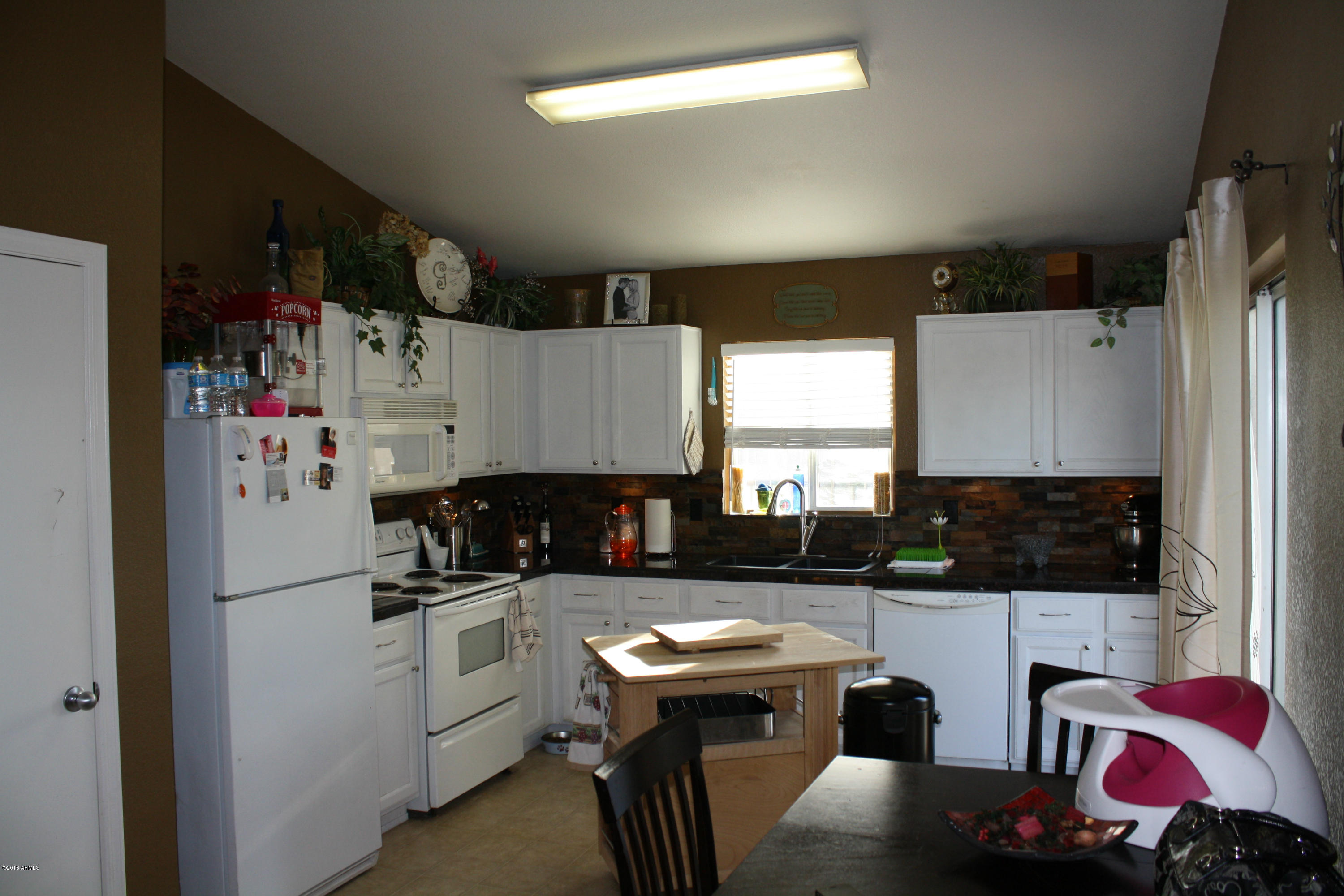 2010 West Renaissance Avenue Apache Junction, AZ 85120 - Photo 1 of 13 Kitchen