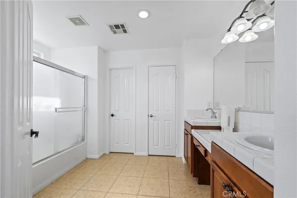 $749,900 | 6323 Echo Hills Lane, Fontana, CA 92336