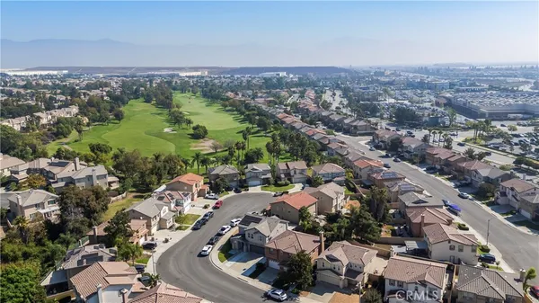 $749,900 | 6323 Echo Hills Lane, Fontana, CA 92336