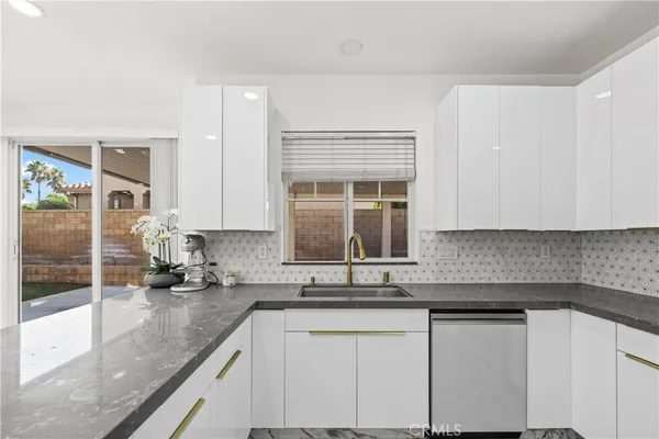 $749,900 | 6323 Echo Hills Lane, Fontana, CA 92336