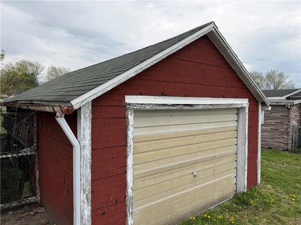 $30,000 | 126 Hogsett Street, Uniontown, PA 15401