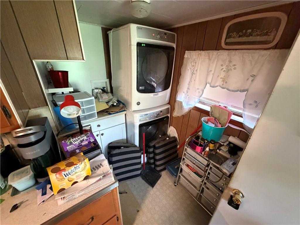 126 Hogsett Street Uniontown, PA 15401 - Photo 7 of 33 a room with toys and flat screen tv