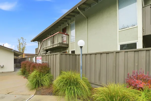 $469,999 | 43 Massolo Drive, Unit G, Pleasant Hill, CA 94523