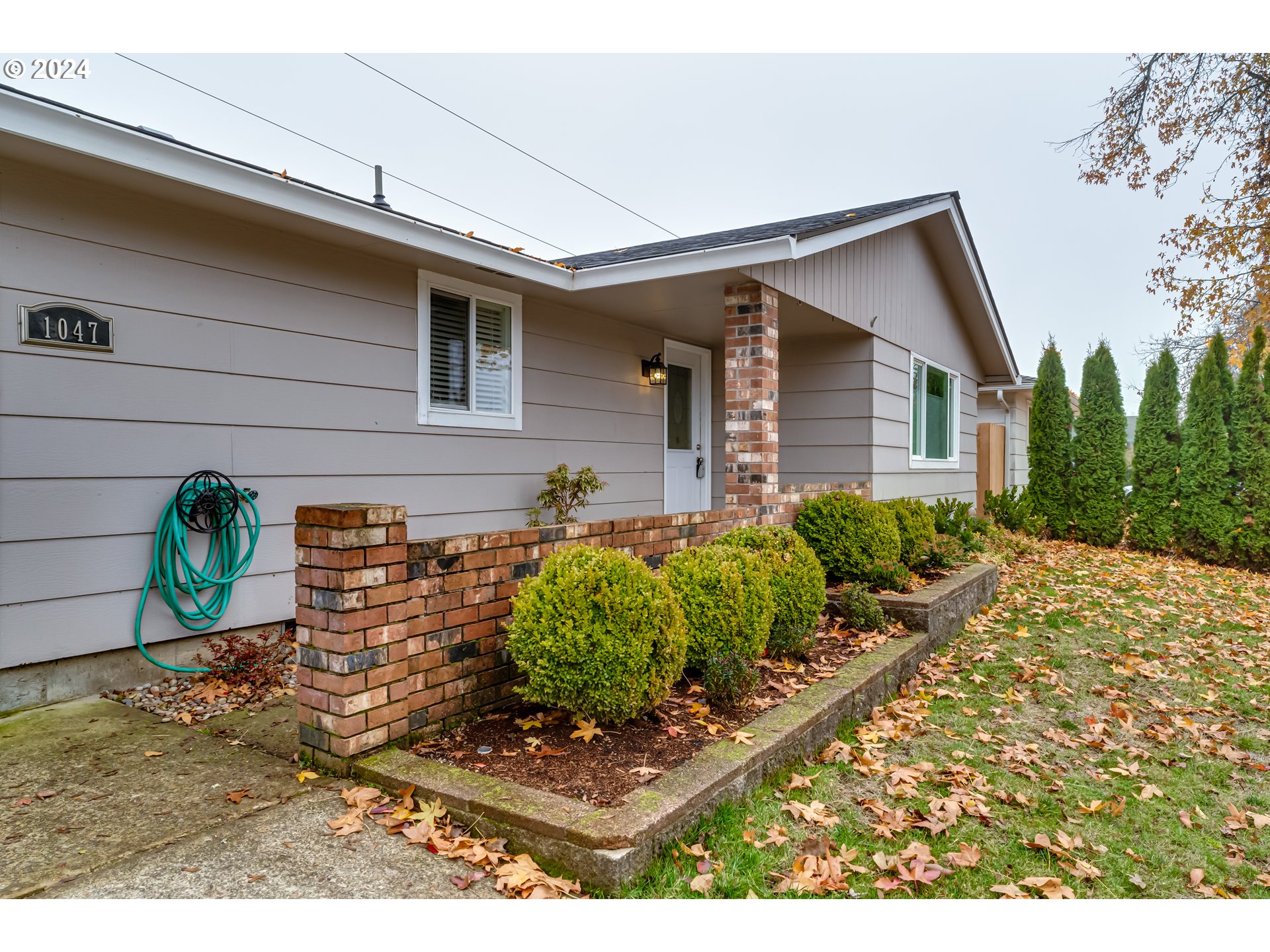 1047 55th Place Springfield, OR 97478 - Photo 3 of 33
