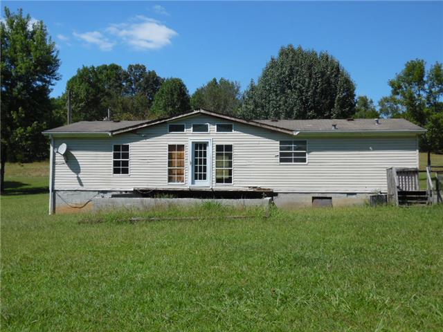 1442 Old Stage Road Charlotte, TN 37036 - Photo 3 of 13 Gallery Image 3