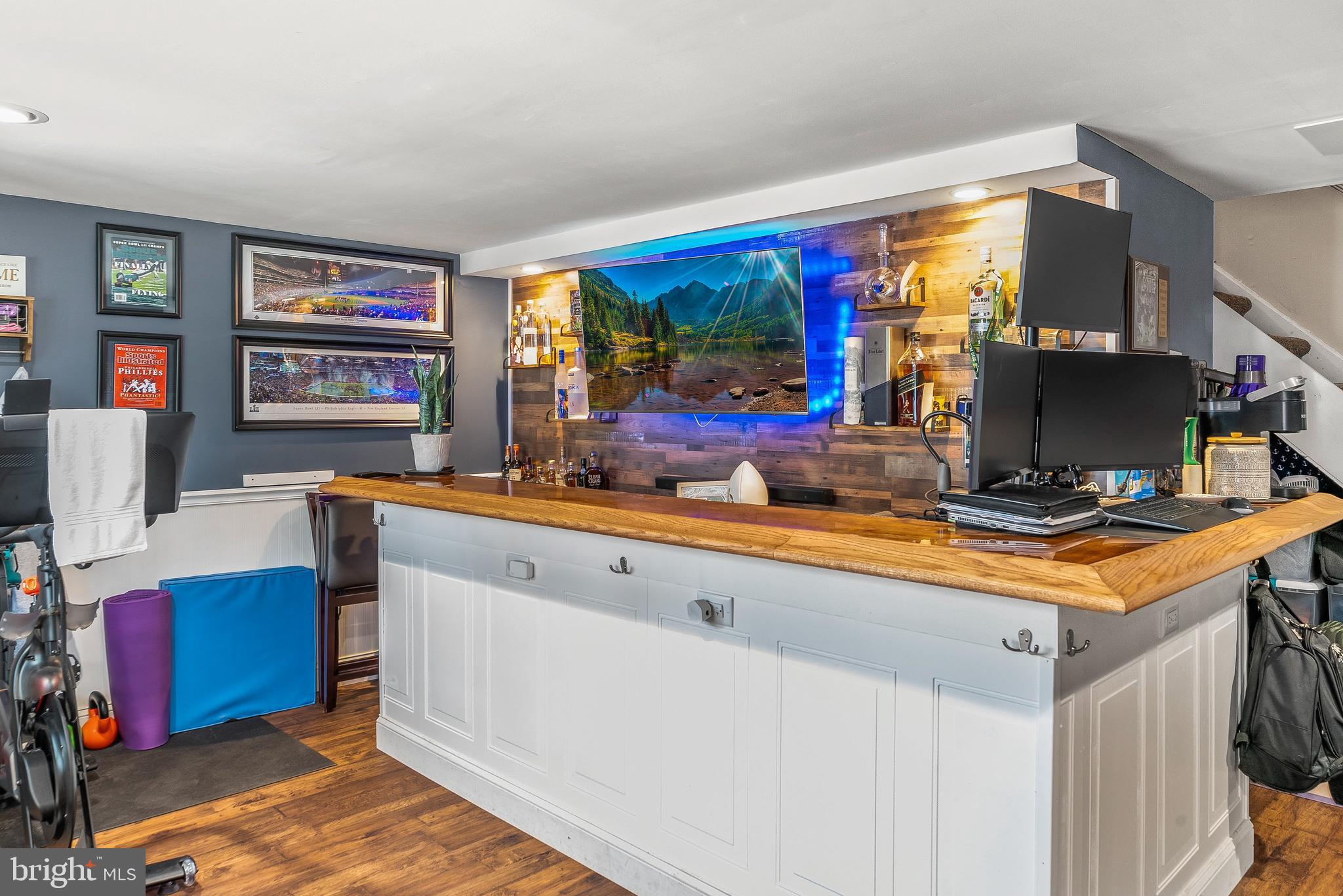 12455 Sweet Briar Road Philadelphia, PA 19154 - Photo 26 of 44 Ground Level Entertainment/Bar Area