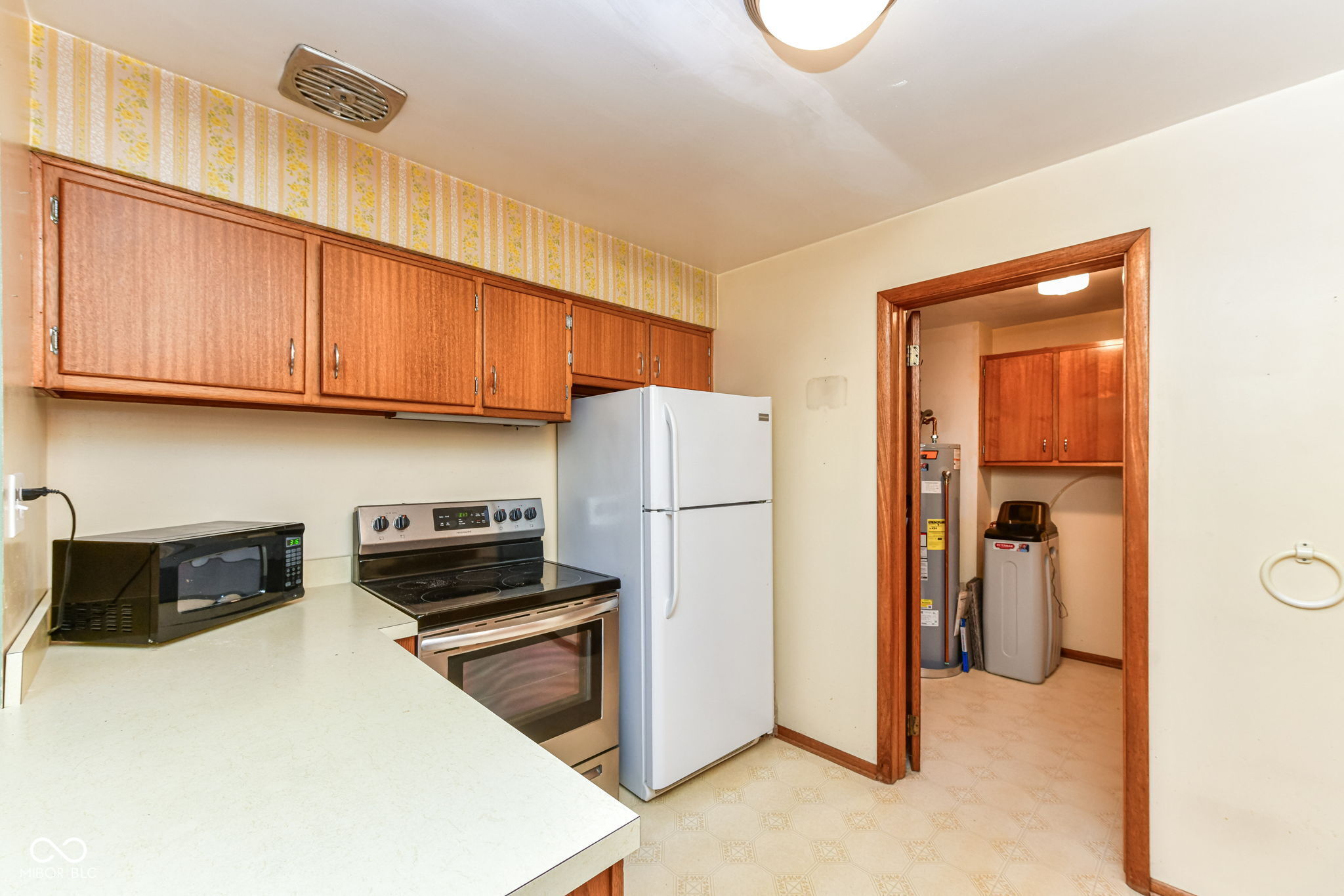 431 South Carr Road Plainfield, IN 46168 - Photo 13 of 33