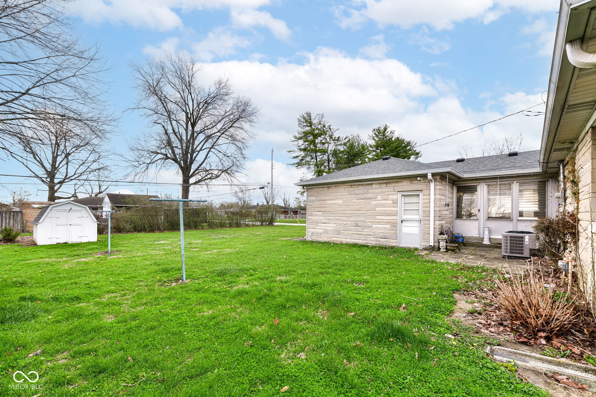 431 South Carr Road Plainfield, IN 46168 - Photo 5 of 33