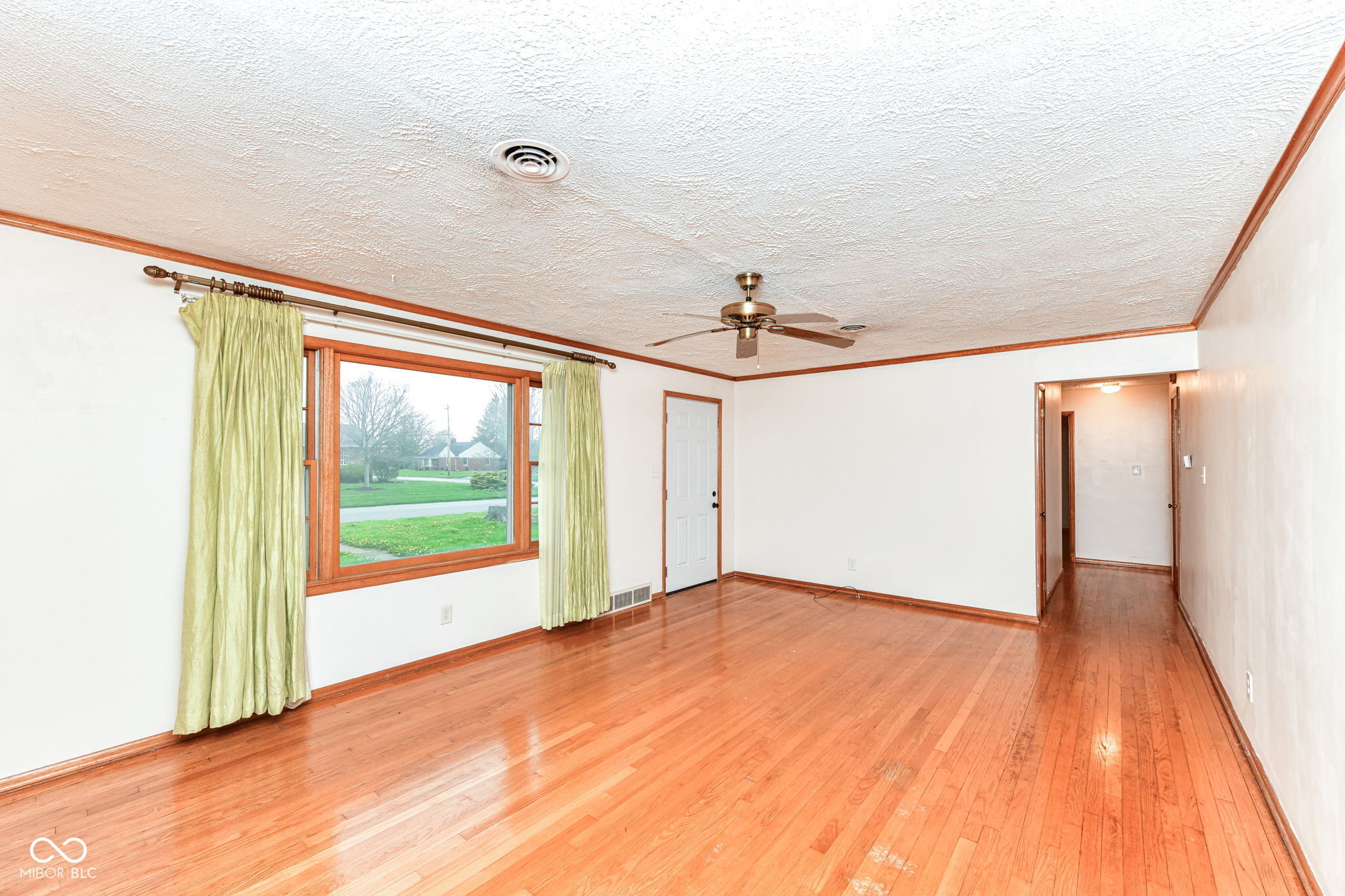 431 South Carr Road Plainfield, IN 46168 - Photo 8 of 33