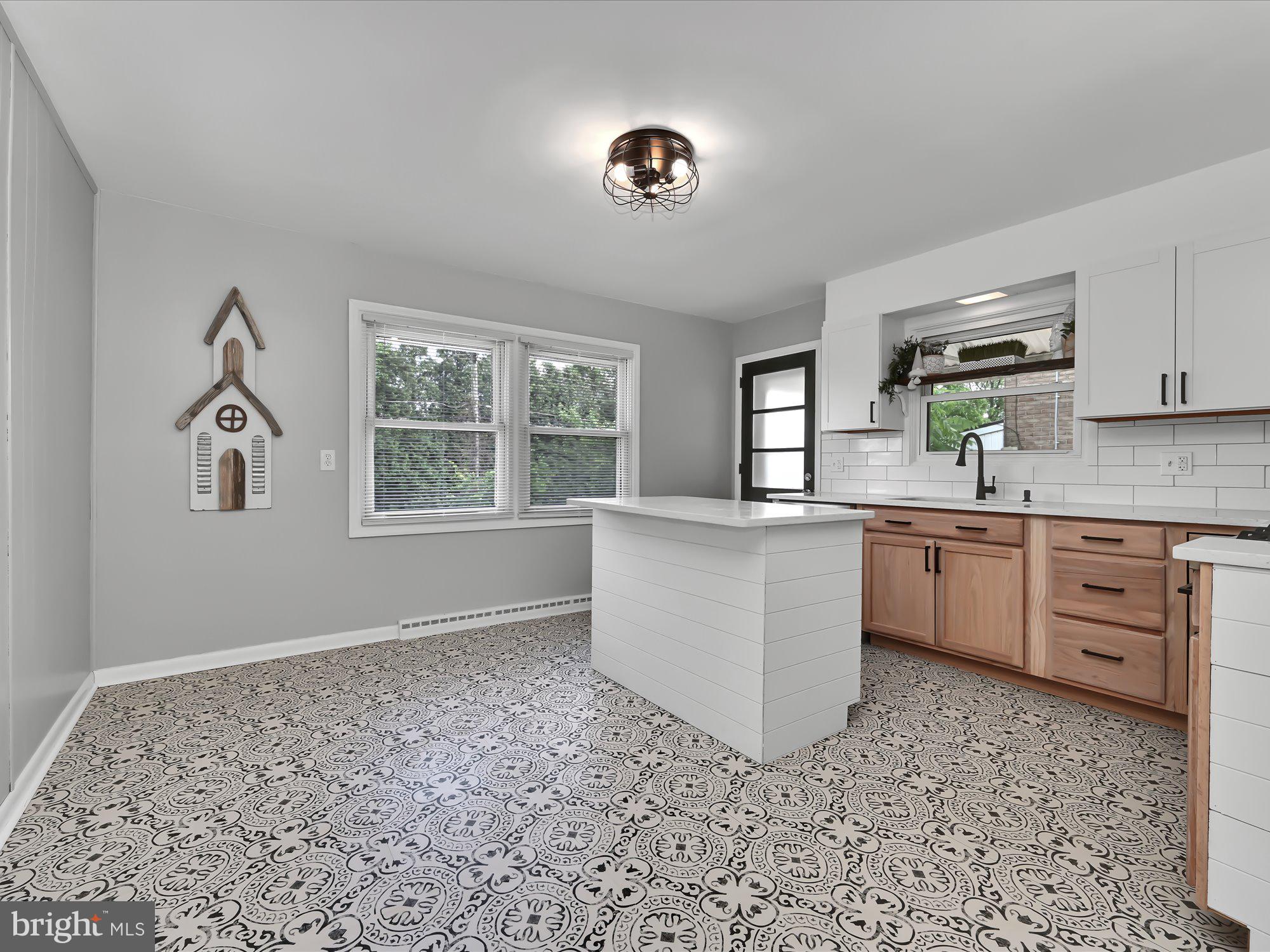 1324 Commonwealth Boulevard Reading, PA 19607 - Photo 5 of 25 Gallery Image 5