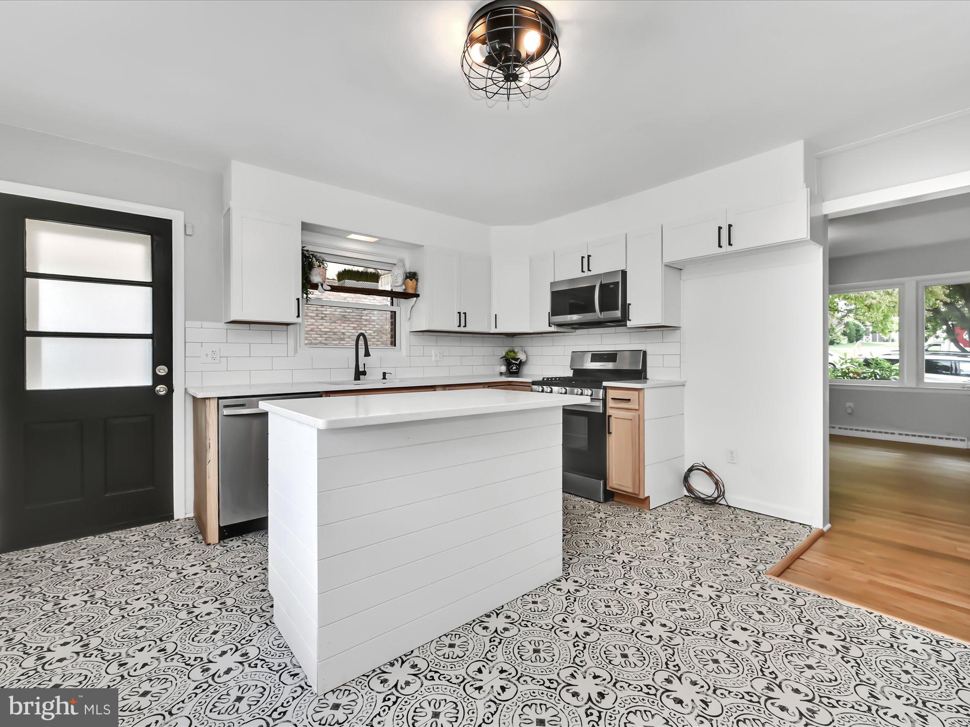 1324 Commonwealth Boulevard Reading, PA 19607 - Photo 6 of 25 Gallery Image 6