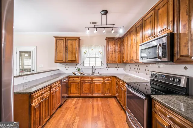 $360,000 | 132 Oak Drive, Gray, GA 31032