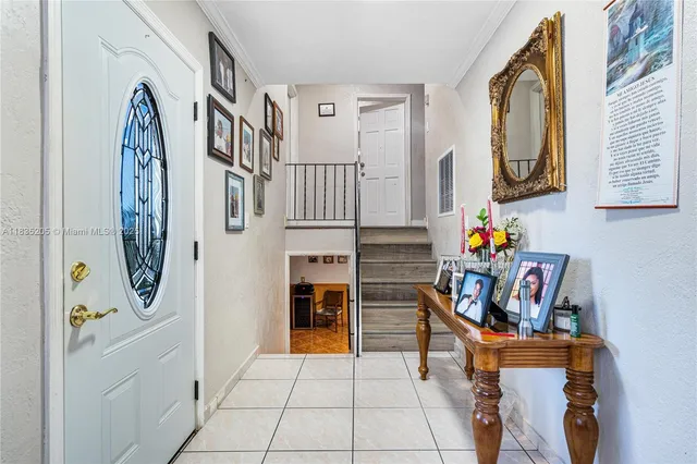 a view of front door with entryway