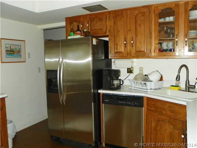 2423 Southwest Murphy Road Palm City, FL 34990 - Photo 14 of 25 Kitchen.