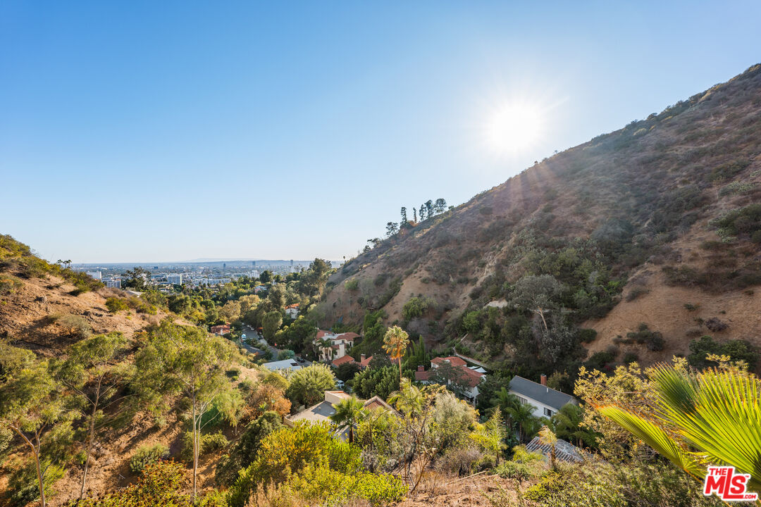 2120 Outpost Drive Los Angeles, CA 90068 - Photo 34 of 37