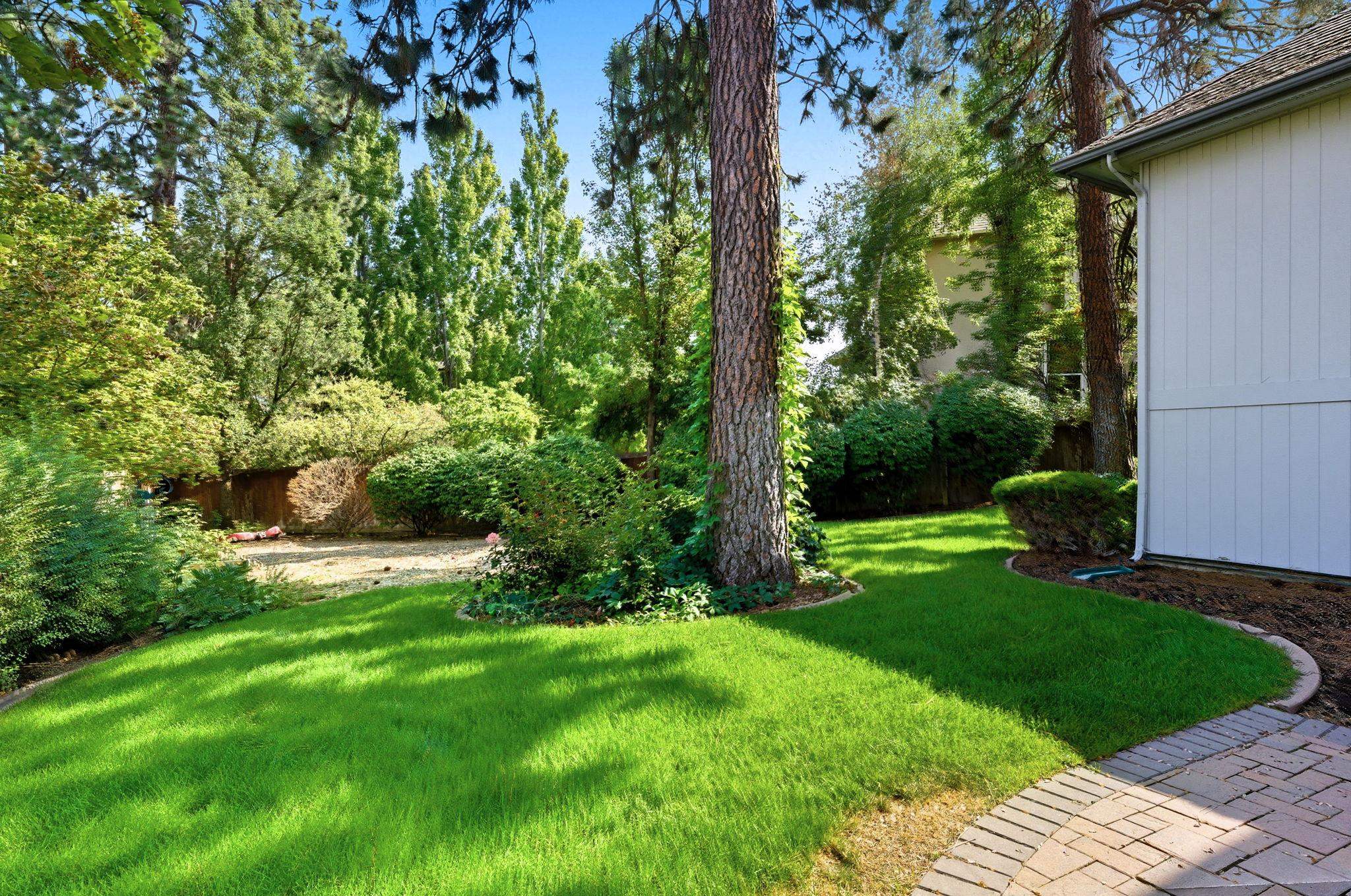 5203 South Hogan Street Spokane, WA 99223 - Photo 40 of 50