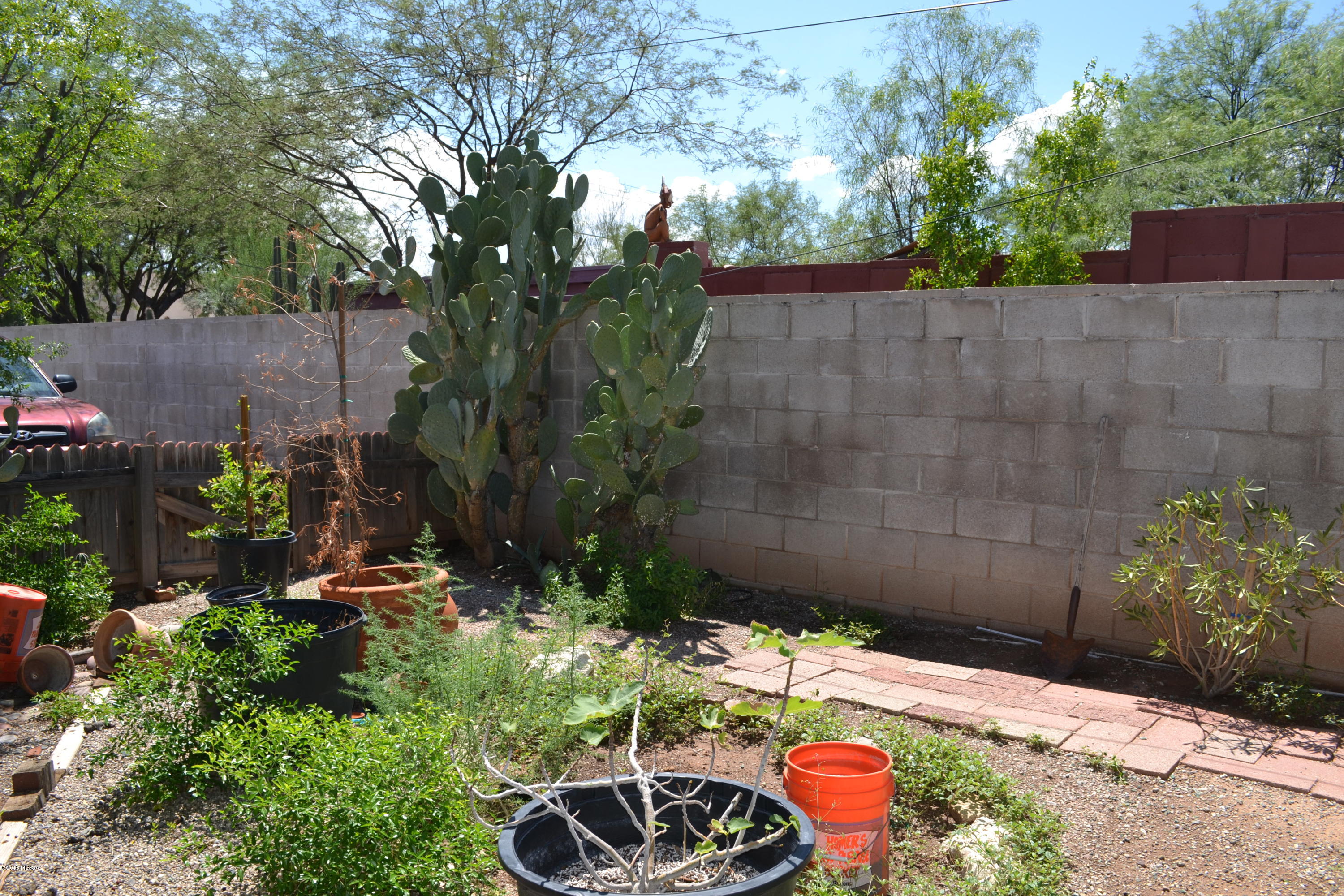 613 East Mohave Road Tucson, AZ 85705 - Photo 21 of 48