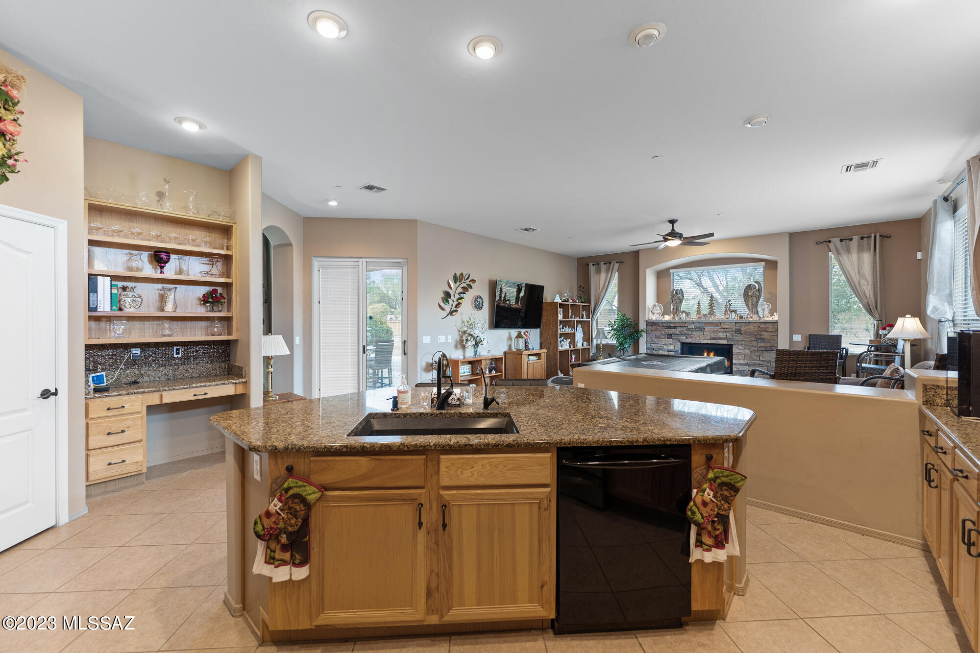 11775 North Copper Ridge Place Tucson, AZ 85737 - Photo 12 of 35
