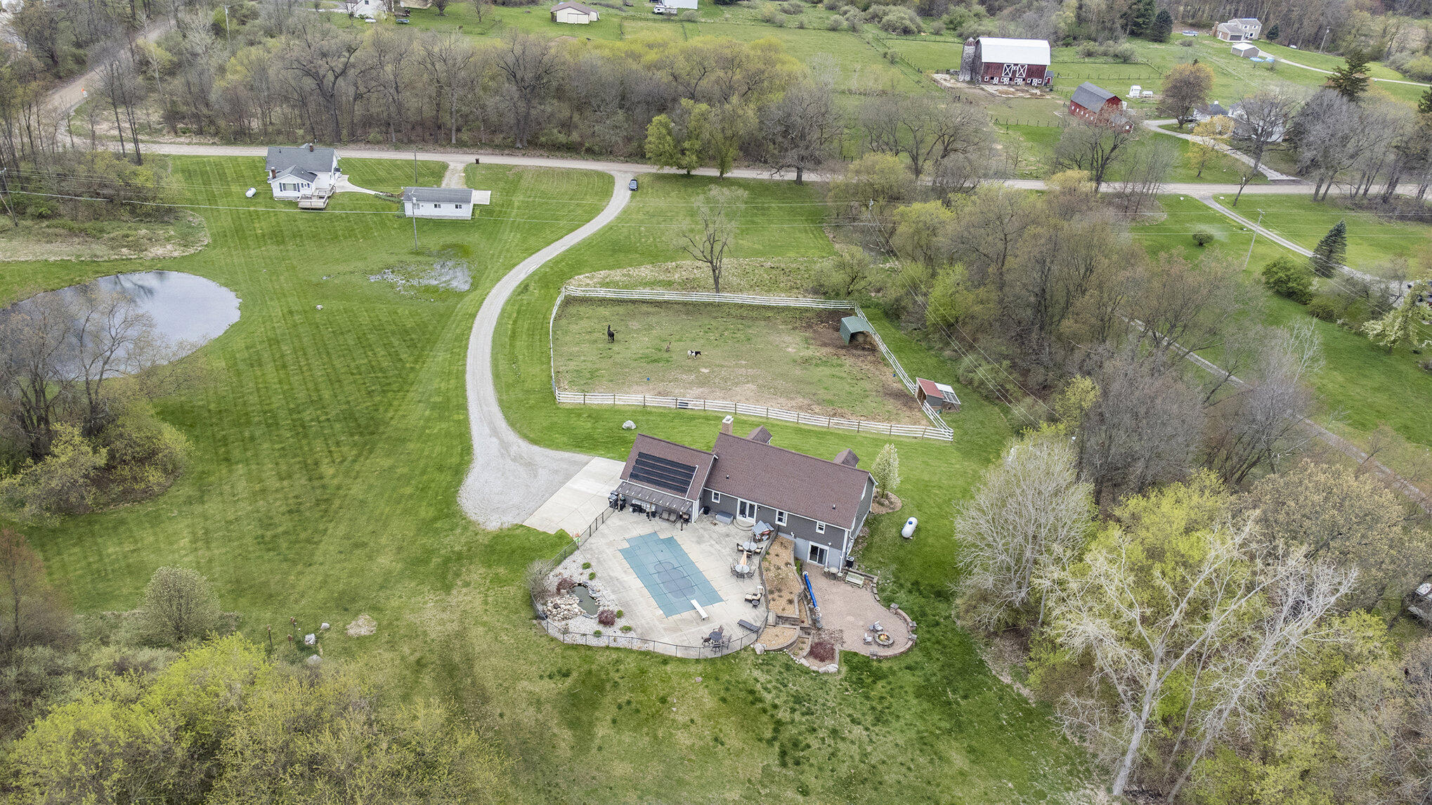 2407 Dutcher Road Howell, MI 48843 - Photo 5 of 41 015_dji_0736