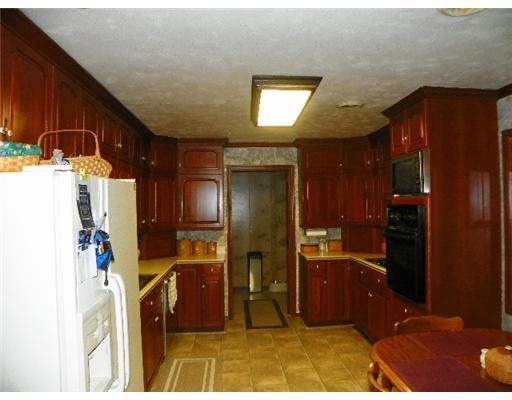 5860 Dawson Road Houston, OH 45333 - Photo 2 of 25 Gallery Image 2