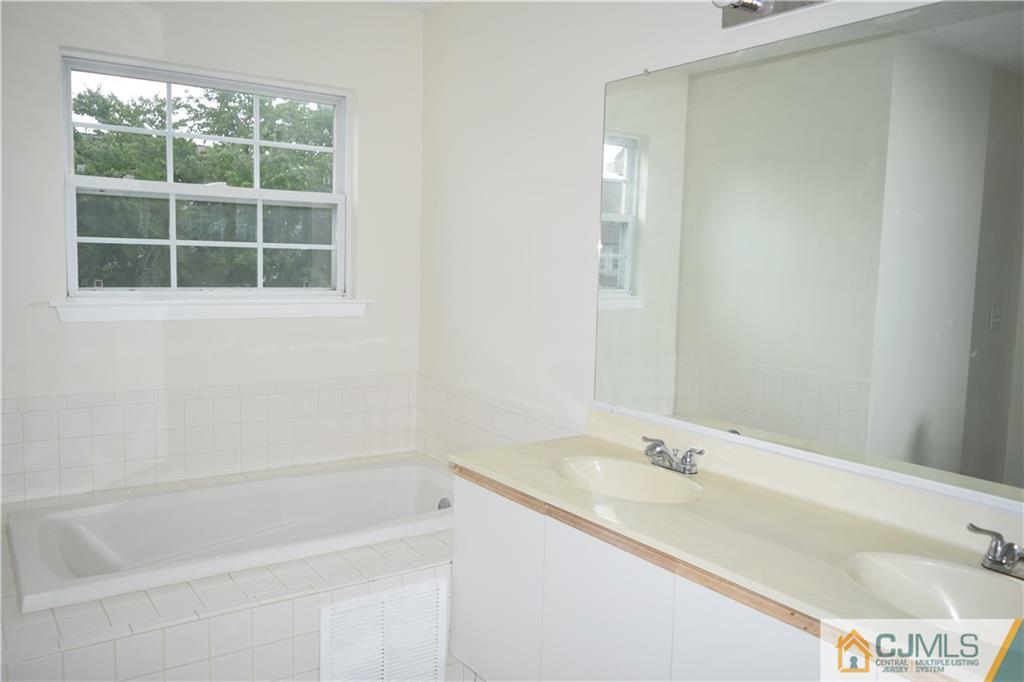 285 Nebula Road Piscataway, NJ 08854 - Photo 12 of 17 Gallery Image 12