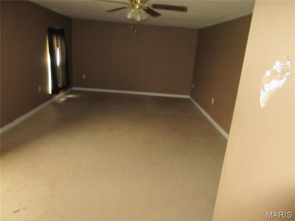 7080 Bee Branch Road Iuka, IL 62849 - Photo 27 of 40