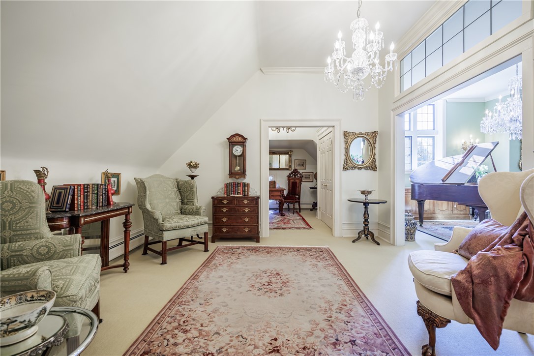 901 East Avenue, Unit D Rochester, NY 14607 - Photo 14 of 27