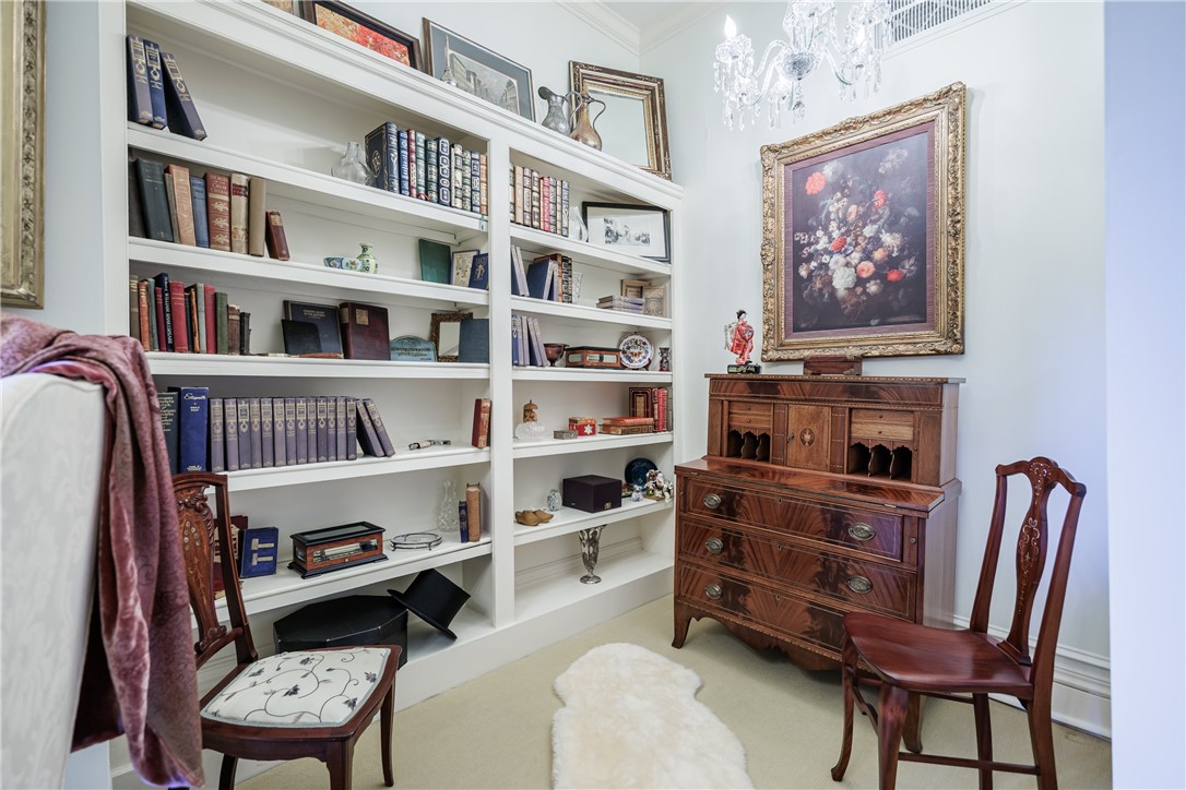 901 East Avenue, Unit D Rochester, NY 14607 - Photo 16 of 27