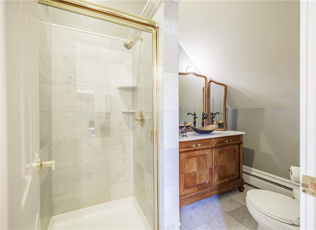 901 East Avenue, Unit D Rochester, NY 14607 - Photo 17 of 27