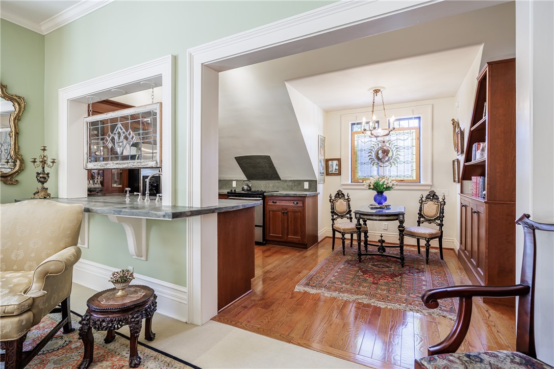 901 East Avenue, Unit D Rochester, NY 14607 - Photo 8 of 27