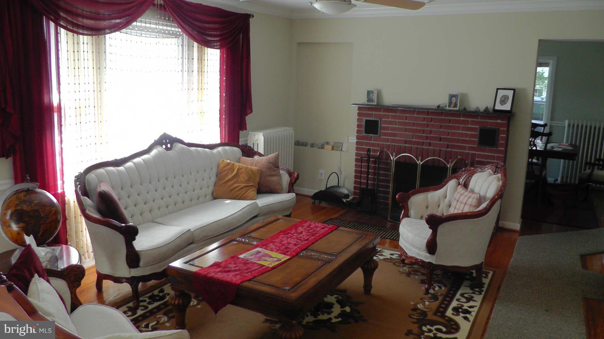 1202 Ednor Road Silver Spring, MD 20905 - Photo 4 of 30 Living Room