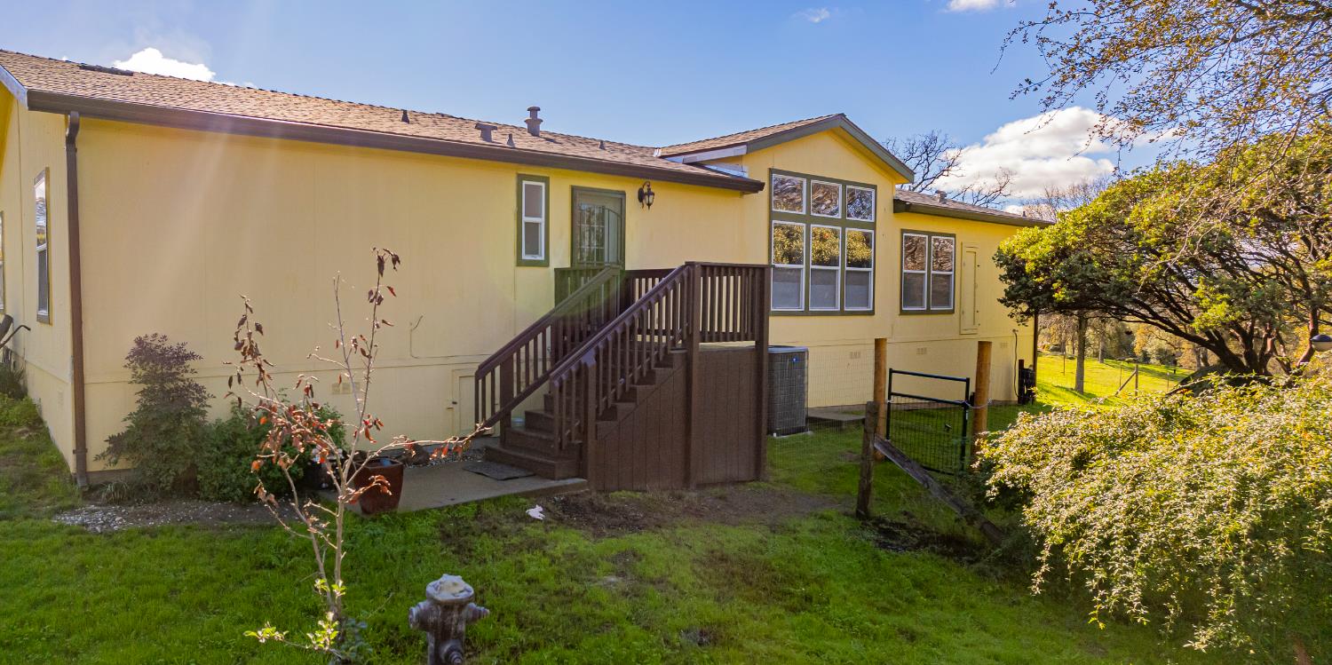3335 Wildcat Road Mariposa, CA 95338 - Photo 44 of 48 a view of a house with a yard